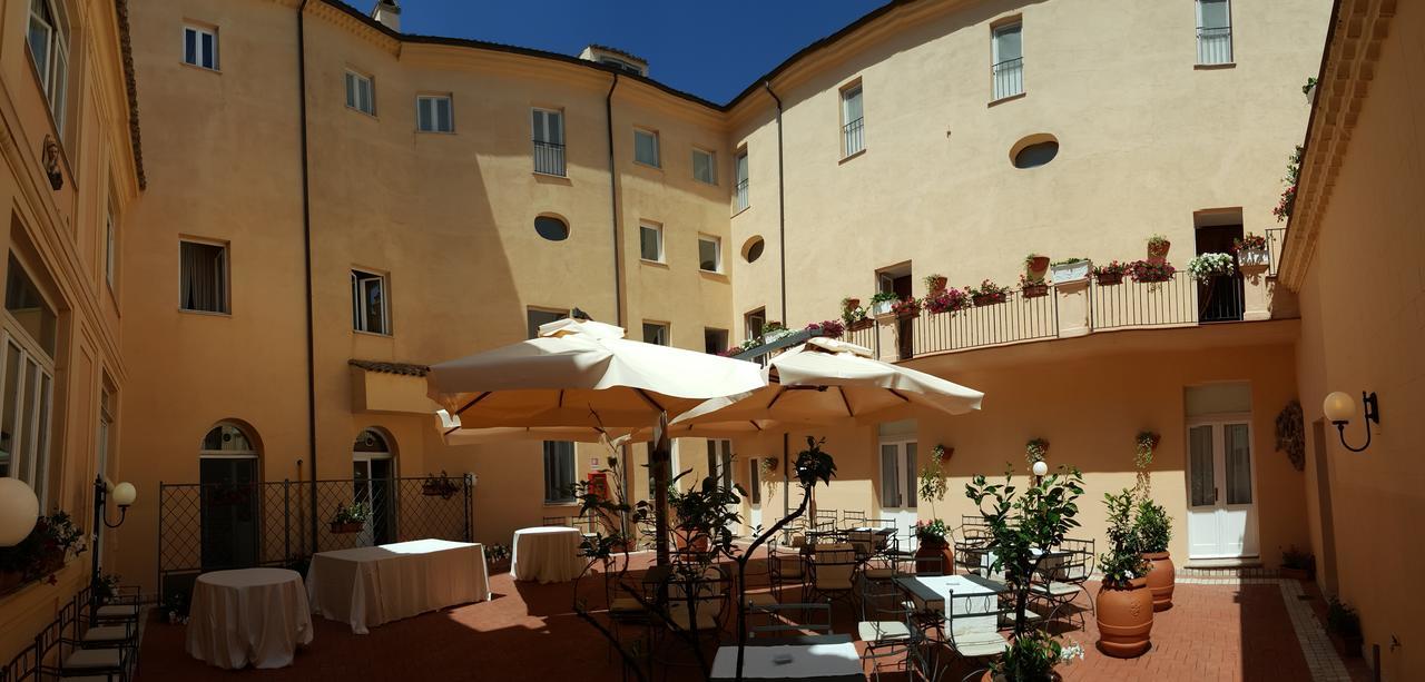 Hotel Relais Filonardi Veroli Exteriör bild